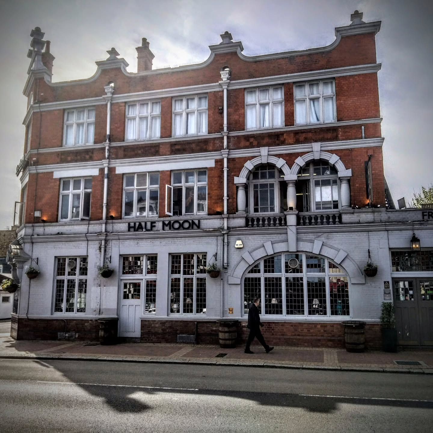 the half moon putney